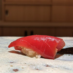 鮨 華 - 赤身の漬け