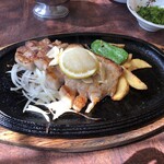 大使館 - ポークソテー