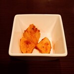 ビストロ コゥジィ - 前菜は、大根のトマトソース。