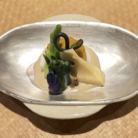 奈良 而今 - 前菜　土筆, 片栗の花,筍(奈良)タラの芽,蕨,炊いた長芋