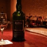 バー ル・サロン - アードベッグ　コリーヴレッカン1407