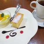 カフェカーム - ランチのデザート・紅茶