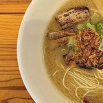 麺屋 だいくう - 博多中華そば　左