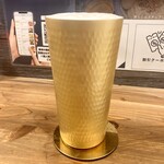 中華そば 親孝行 - 『生ビール』。ラーメンが来る前に1杯目を呑み切ったので、2杯目も頼んで予算オーバー。
