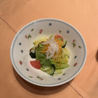 ステーキハウス キッチンリボン - リボンサラダ