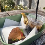 ヘンリーズバーガー 自由が丘 - 