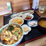 カタヤマ - カツ丼サンマランチ (お値段お任せ)。