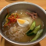 ひゃら亭 - 冷麺の小