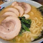 町田商店 - チャーシュー麺