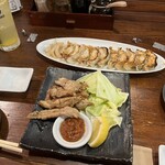 吉祥寺 餃子番長 炎のもつ家 甚家 - 
