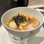 Ramen 翡翠 - 