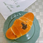 塩パン屋 パン・メゾン - やきいも塩パン