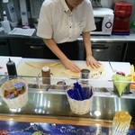 ディッパーダン - 2014.08クレープを作っていいるところ
