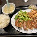 餃子酒飯 大阪王 - 