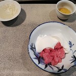 クロモリ - デザート　宇和島オレンジの酸味と杏仁豆腐の甘味がどちらも主張は強いのだが、相性は極めて良い。