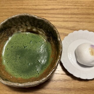 【中古】 ザ・東京グルメ 足でかせいだ街角の美味全２５４軒！ ０９/交通新聞社 中古】 ザ・東京グルメ 足でかせいだ街角の美味全254軒