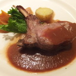 ワインレストラン ドミナス - 骨付き仔牛ロース肉のポワレ