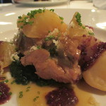 銀座 ハプスブルク・ファイルヒェン - 地鶏腿肉の煮込み根菜を添えて　クレームシュビナートと赤いマスタードソース