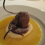 銀座 ハプスブルク・ファイルヒェン - チョコレートとプラリネのムース仕立て　ザッハビスキュイとオレンジのムース