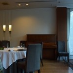 メゾン・ド・タカ芦屋 - 店内の雰囲気