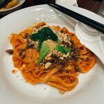 陳家私菜 - 汁なし坦々刀削麺　目の前でシャッシャッとやってた