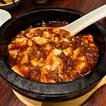 陳家私菜 - 頂天石焼麻婆豆腐　みんな白飯を追加