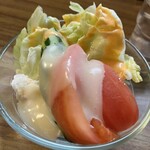 洋食の店 自由軒 - ビーフシチューに付いてるサラダ