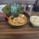 ラーメン西輝家 長後2号店 - 