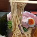 メヂカそば 吟魚 - いやぁやっぱり麺旨いですね　細いけどシルキーじゃない