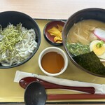 岬 丘の上食堂 - 