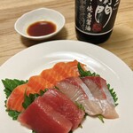 The　dining　YOSA八右衛門 - リラ's kitchen③(スーパーのお刺身、そのままw)
「極上 八右衛門醤油」でお刺身をいただきました！