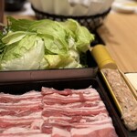 豚しゃぶ せいろ蒸し 豚匠 - 