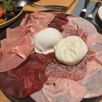 オービカ モッツァレラバー 横浜店 - 
