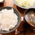 とんかつ ここまでやるか。 - 