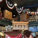 ドックサイドダイナー - 港の倉庫を改装したレストラン。