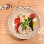 wine bar À bientôt  - 自家製ピクルス