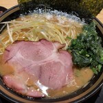 家系ラーメン 心道家 - 