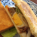 COFFEE & ROASTER 2-3 - 手作りミートローフのサンド