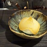 中津をにく - 【 アイス 】タスマニアの蜂蜜