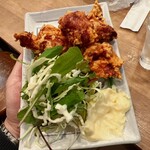 永楽食堂 - 鶏の唐揚げ。お昼も鶏唐だったけれど、揚げ物はいつでもオッケー