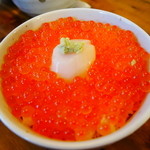 イクラ丼￥１？００