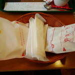 モスバーガー - モスのホットサンドチーズソーセージ￥２００・モスチキン￥２５０