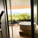 ホテルヴィソン - シャワールームからの露天風呂