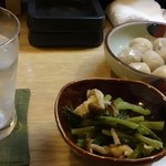 すぎのこ亭 - この日のおばんざいと焼酎ロック（村尾で～～す＾＾；）