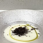 Haruka Murooka - 新玉葱の無加水ポタージュ
      Fresh onion potage No added water