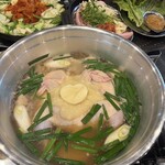 タッカンマリ専門店 식구 - 