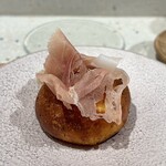 Haruka Murooka - 静岡県富士宮市NOBLUE FARMさんのジャガイモと人参を練り込んだ焼きたてフォカッチャ
      potato focaccia