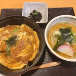 うどん屋得兵衛   - ロースカツ丼定食