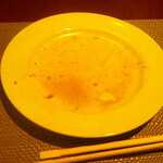 粋圓 - 黒ウーロン茶 氷抜き ＆ ピータン ＆ 特製餃子4個✖️2 ＆ 桜海老の上海やきそば ＆ 国産豚足の上海煮込み ＆ アイスクリーム