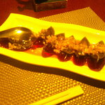 粋圓 - 黒ウーロン茶 氷抜き ＆ ピータン ＆ 特製餃子4個✖️2 ＆ 桜海老の上海やきそば ＆ 国産豚足の上海煮込み ＆ アイスクリーム